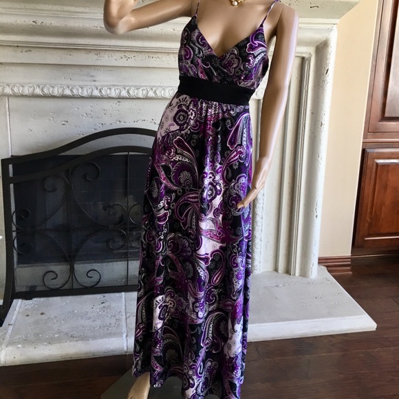 Alyn Paige Dresses & Skirts - Alyn Paige purple swirling paisleys maxi dress M